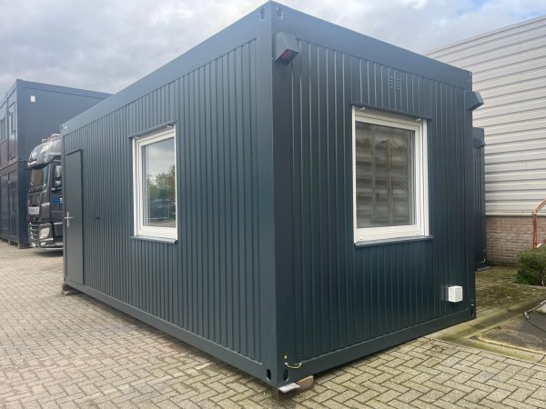 voorbeeld nieuwe bureau / kantoor unit 6m op 3m - Afbeelding 7