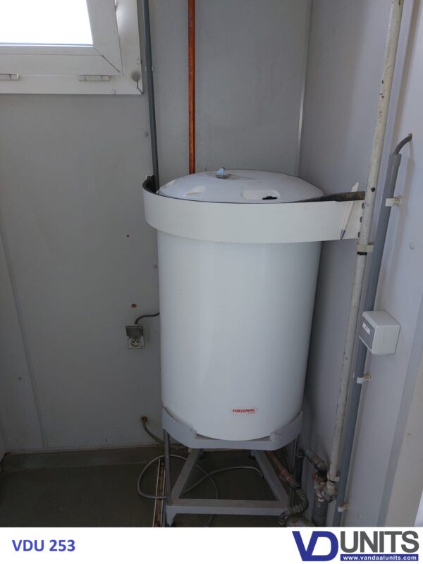 VDU 253 Warsco Sanitair 8m x 3m WC, Douche en Boiler - Afbeelding 5