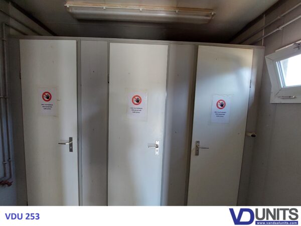 VDU 253 Warsco Sanitair 8m x 3m WC, Douche en Boiler - Afbeelding 6