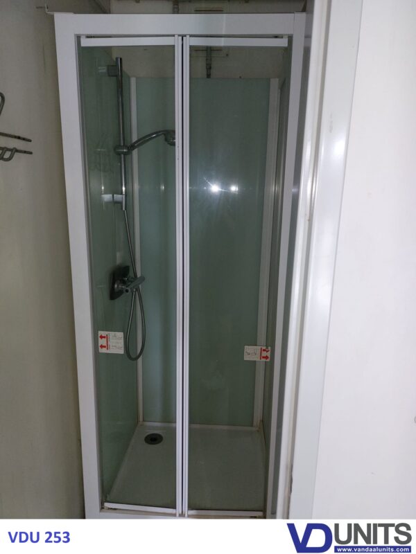 VDU 253 Warsco Sanitair 8m x 3m WC, Douche en Boiler - Afbeelding 9